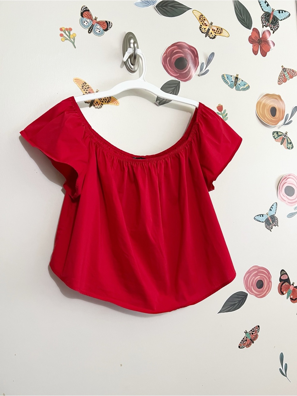 Forever 21 Red Cropped Flutter Top L